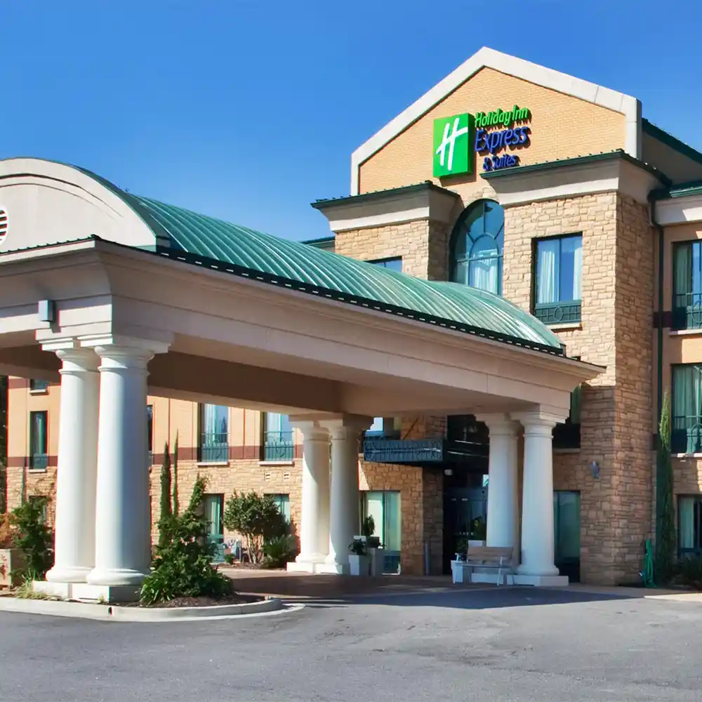 Holiday Inn Express & Suites Macon I-475